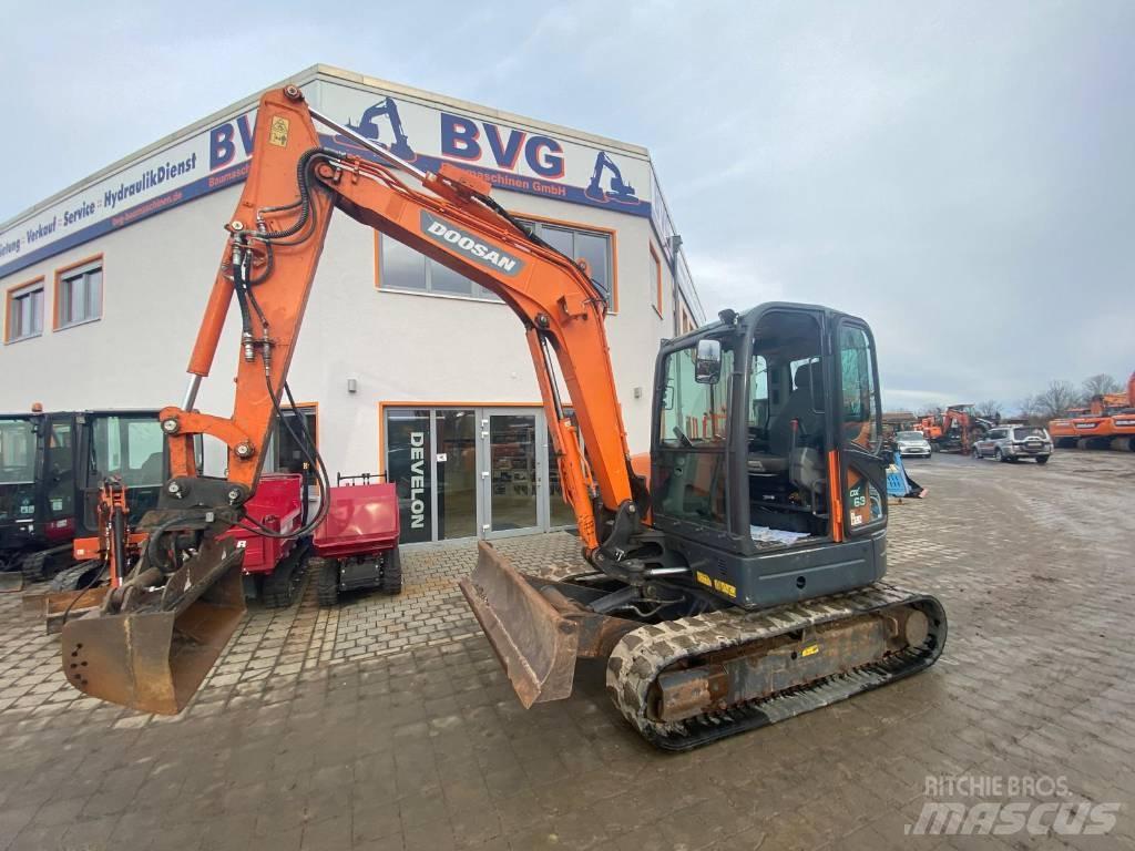 Doosan DX 63-3 소형 굴삭기 7톤 미만