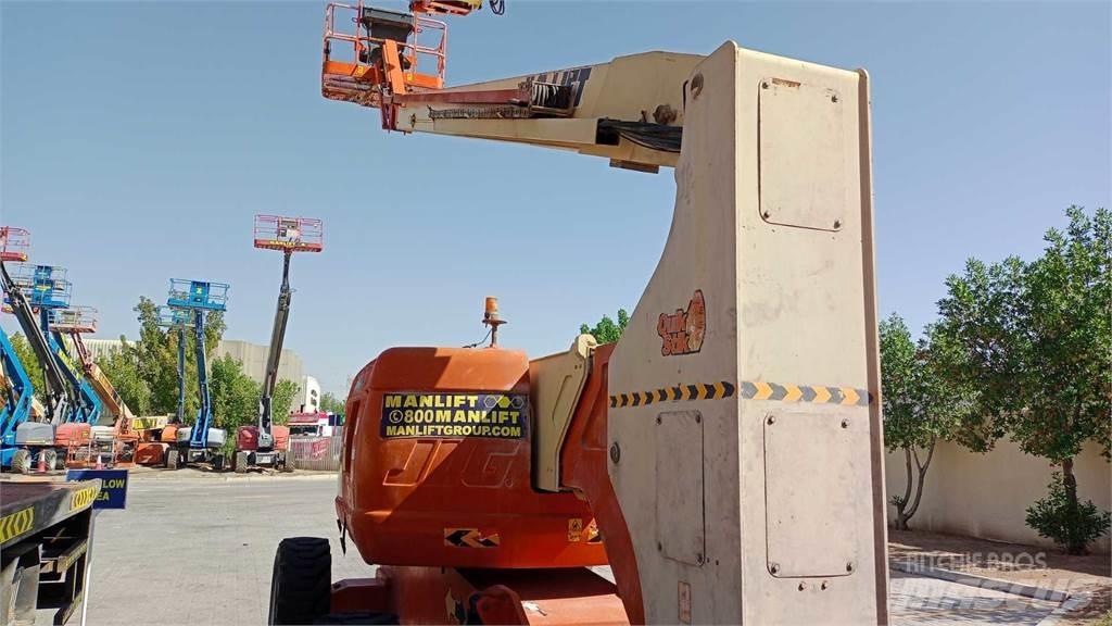 JLG 800AJ 관절형 전동이동 리프트