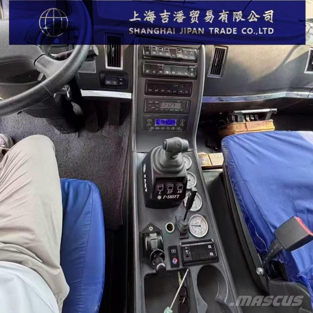 Zoomlion ZAT 2000 V7 A/T 크레인