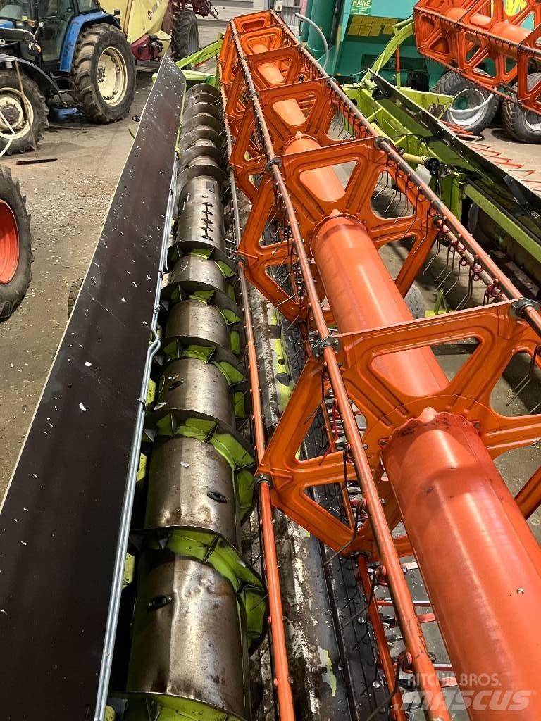 CLAAS C 900 콤바인 헤드