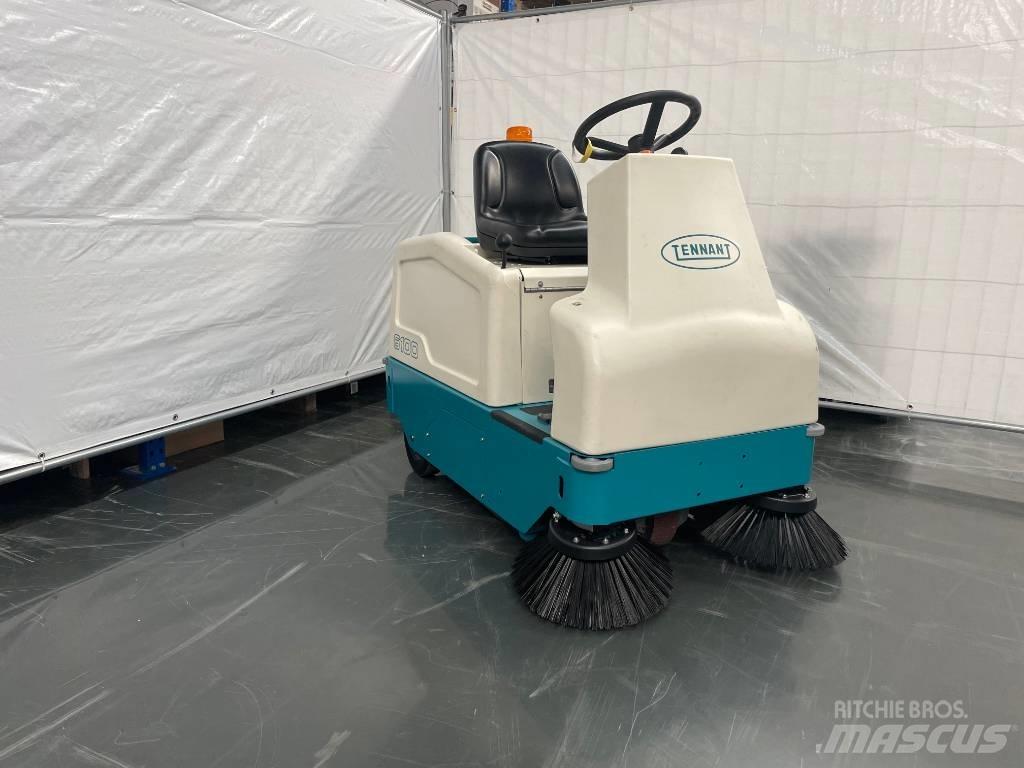Tennant 6100 도로 청소차