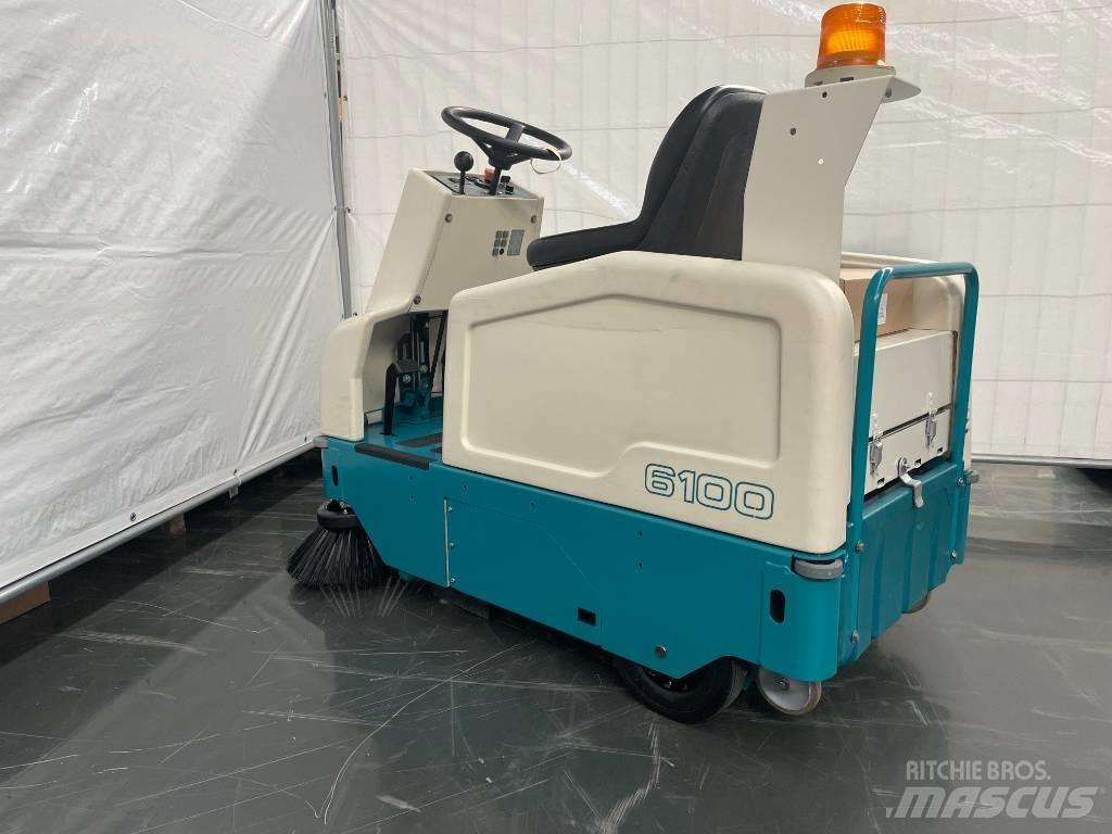 Tennant 6100 도로 청소차