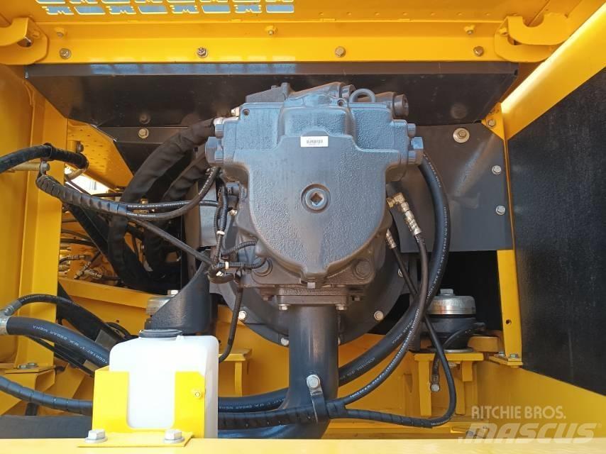 Komatsu PC 450 대형 굴삭기 29톤 이상