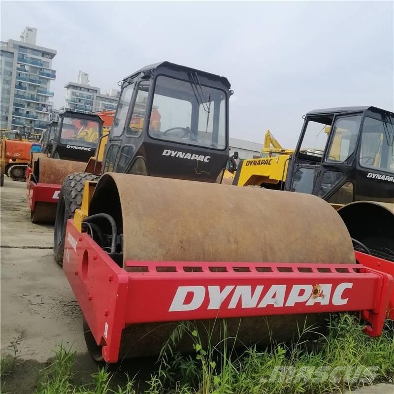 Dynapac CA 301 D 싱글 드럼 롤러