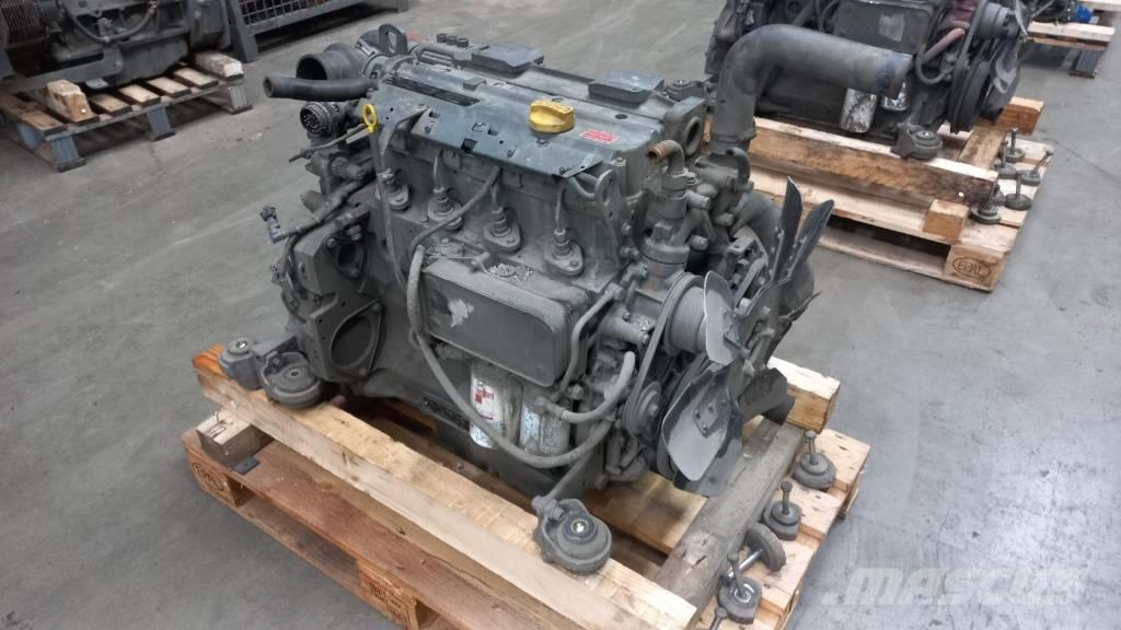 Deutz BF4M2012 엔진