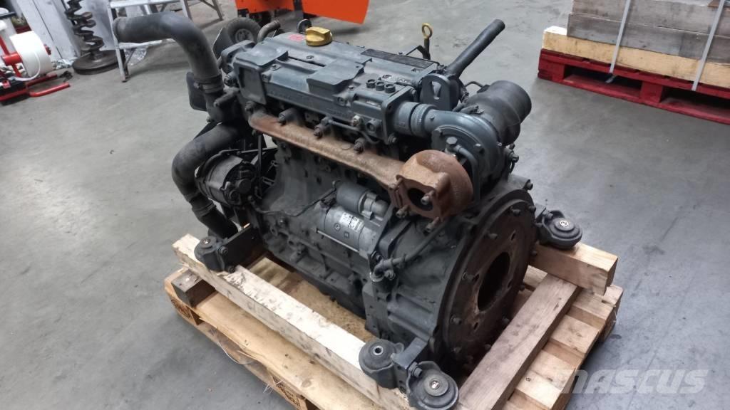 Deutz BF4M2012 엔진