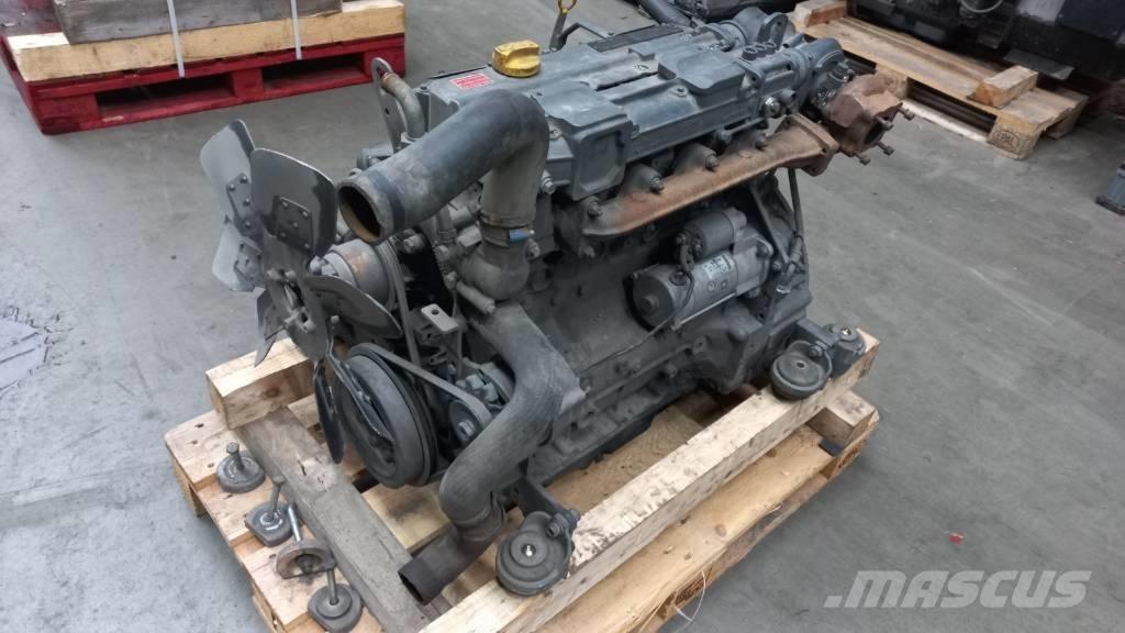 Deutz BF4M2012 엔진