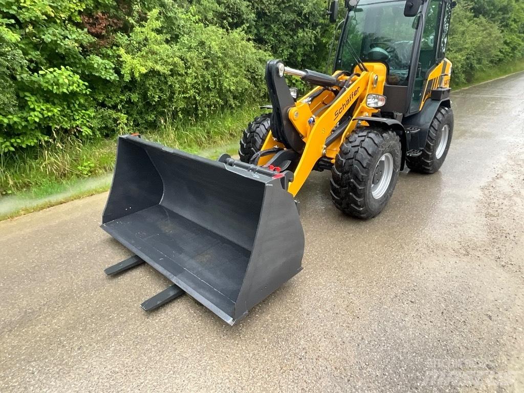 Schäffer 5470Z  휠로우더