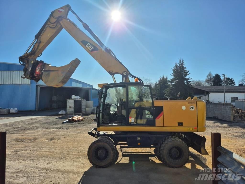 CAT M322F  휠 굴삭기