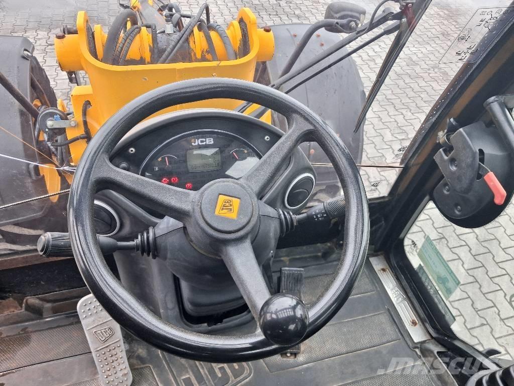 JCB TM 320 AGRI 농업용 텔레 핸들러
