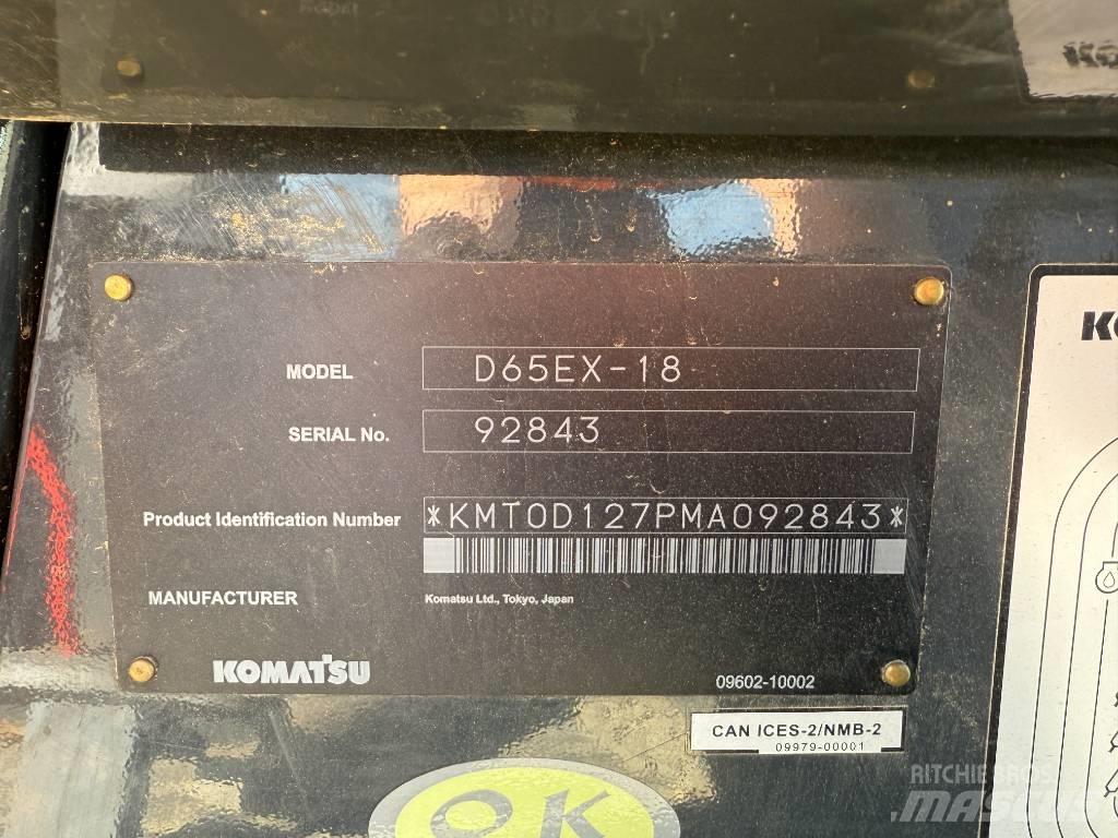 Komatsu D65EX-18 크롤러 도저