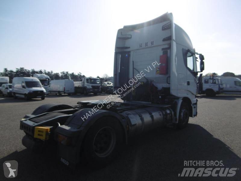 Iveco NP460 트랙터 유닛
