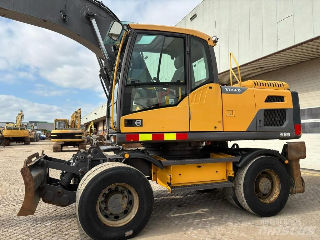 Volvo EW 180 D  휠 굴삭기
