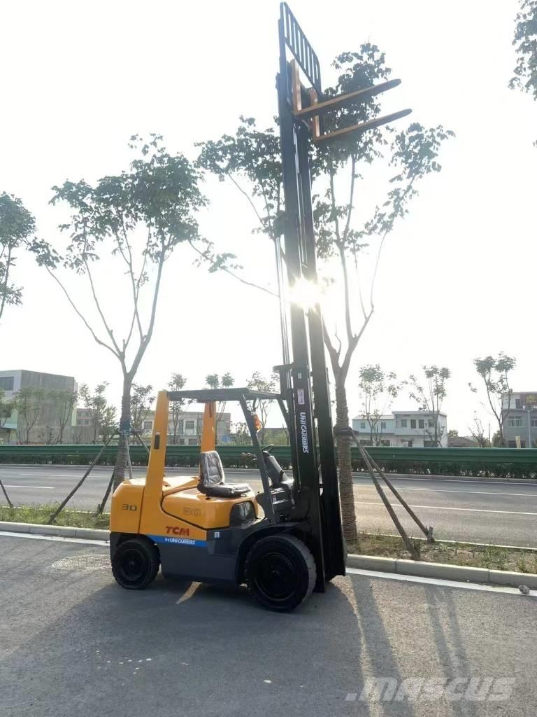TCM FD 30 디젤 지게차