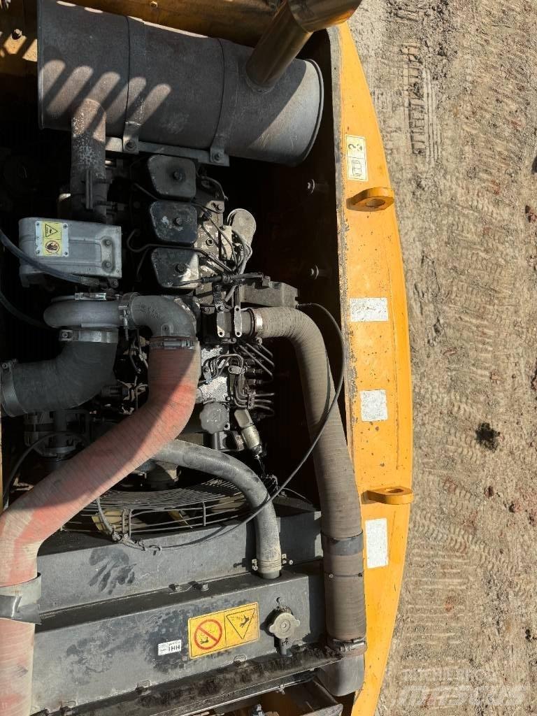 Hyundai R150W-9  휠 굴삭기