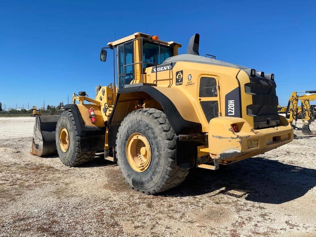 Volvo L 220 H  휠로우더