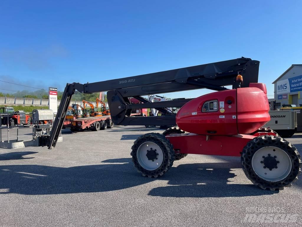 Manitou 200 ATJ 관절형 전동이동 리프트