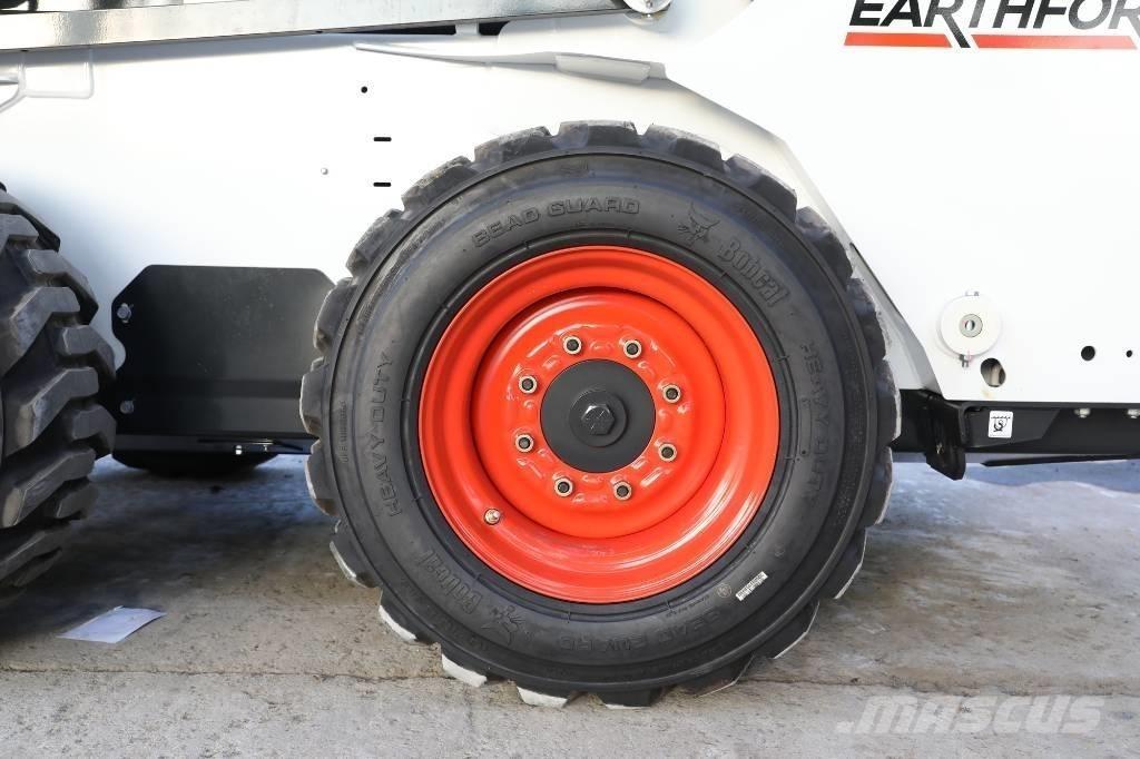 Bobcat S 18  스키드로더