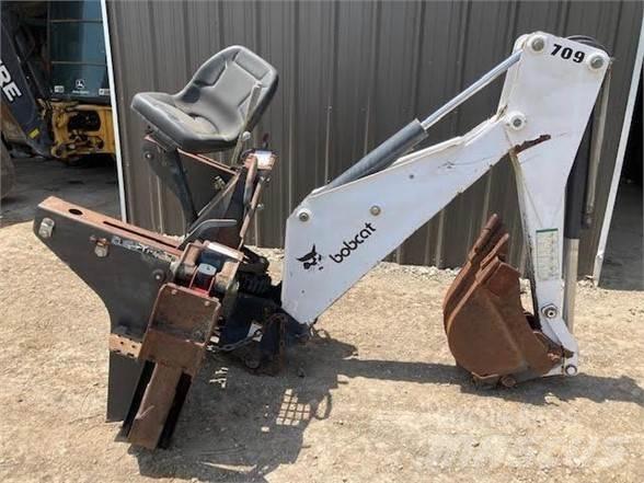 Bobcat 709 FDS  스키드로더