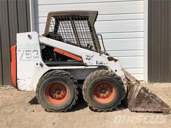 Bobcat 753  스키드로더