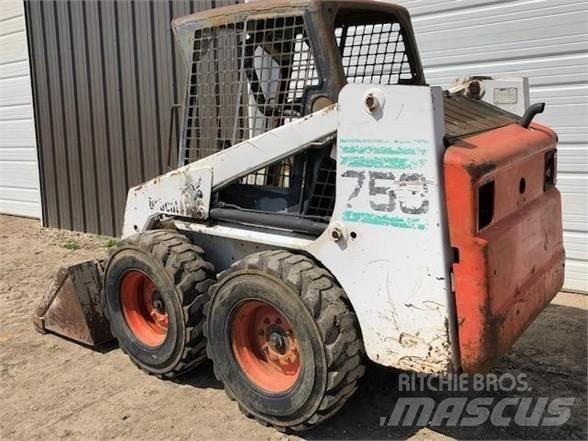 Bobcat 753  스키드로더