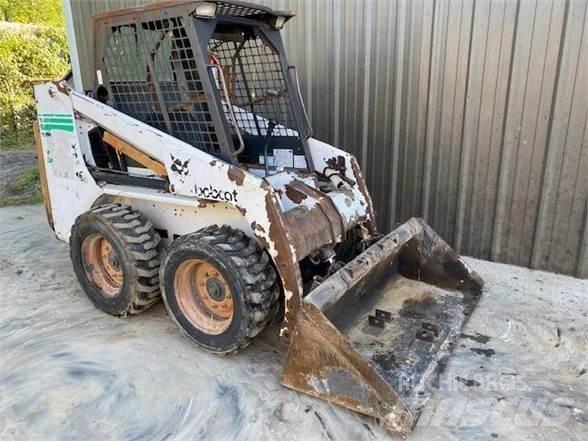 Bobcat 753  스키드로더