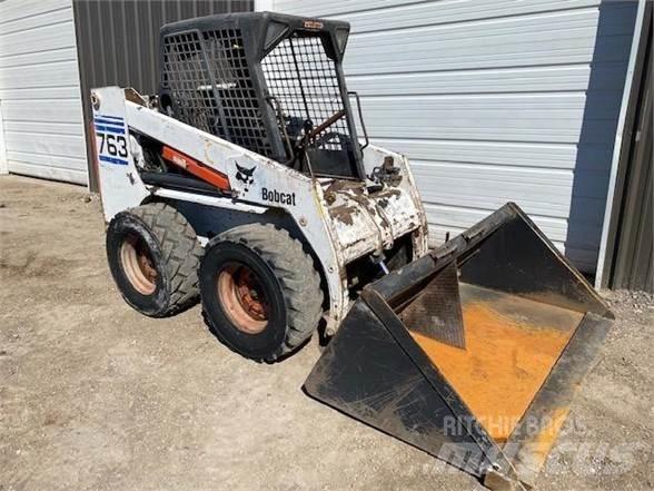Bobcat 763  스키드로더