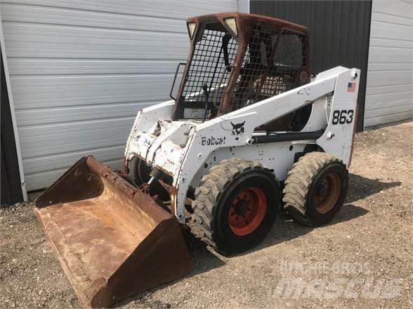 Bobcat 863  스키드로더