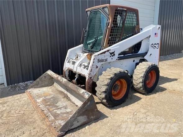 Bobcat 863  스키드로더