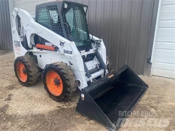 Bobcat S300  스키드로더