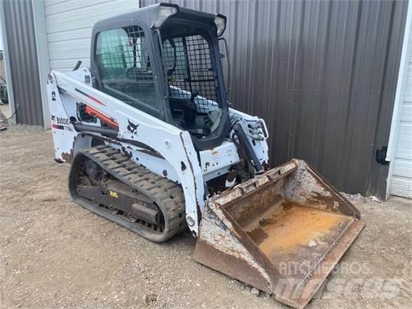 Bobcat T450  스키드로더