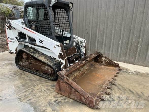 Bobcat T450  스키드로더