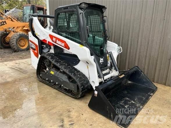 Bobcat T64  스키드로더