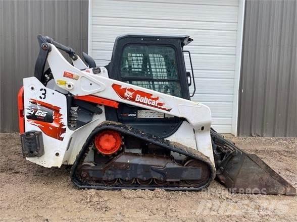 Bobcat T66  스키드로더
