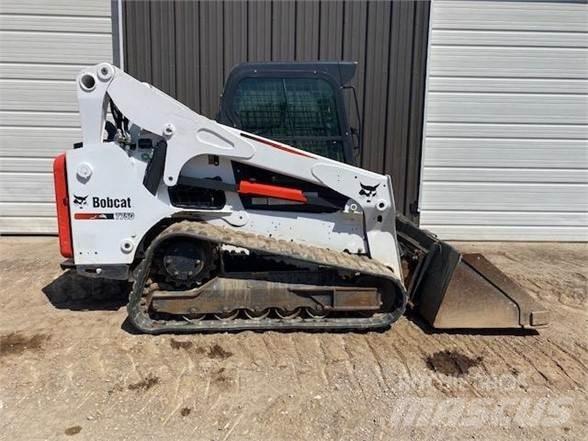 Bobcat T750  스키드로더
