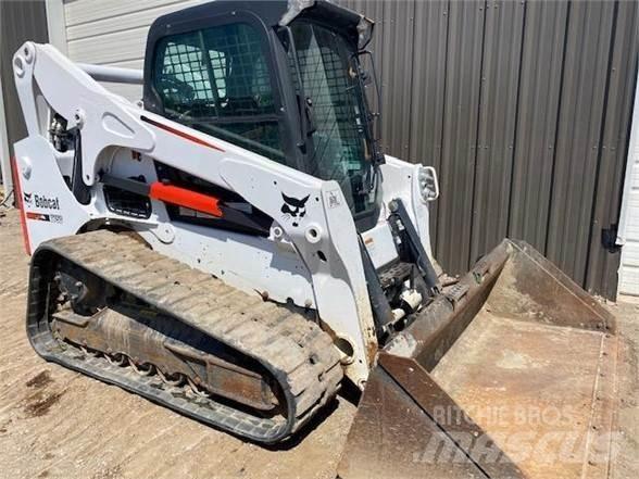 Bobcat T750  스키드로더