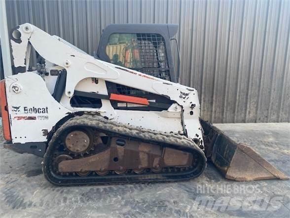 Bobcat T770  스키드로더