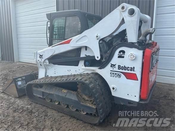 Bobcat T770  스키드로더