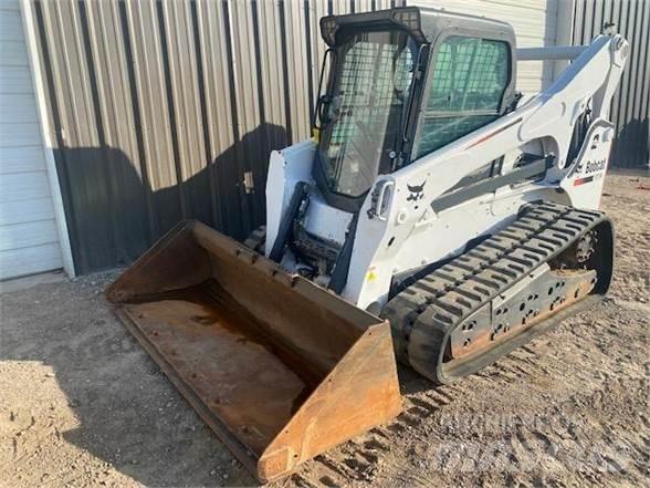 Bobcat T870  스키드로더