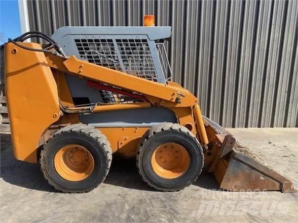 CASE 70XT  스키드로더
