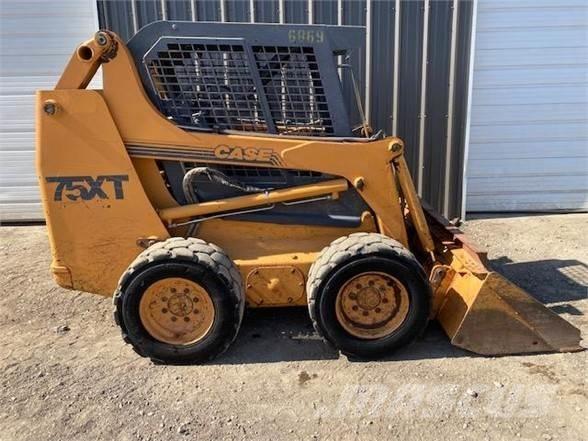 CASE 75XT  스키드로더