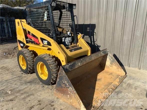 CAT 216B2  스키드로더
