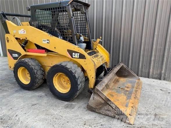 CAT 232B2  스키드로더