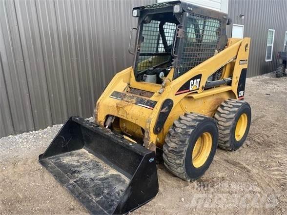 CAT 236  스키드로더