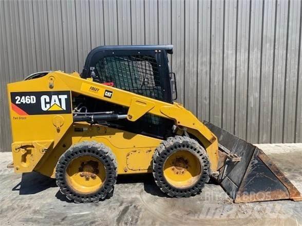 CAT 246D  스키드로더