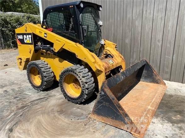 CAT 246D  스키드로더