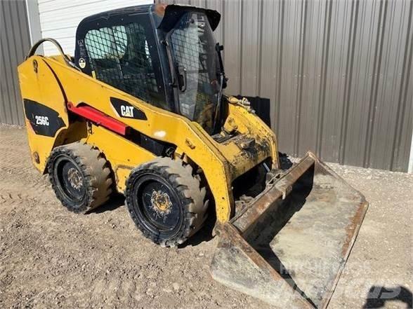 CAT 256C  스키드로더