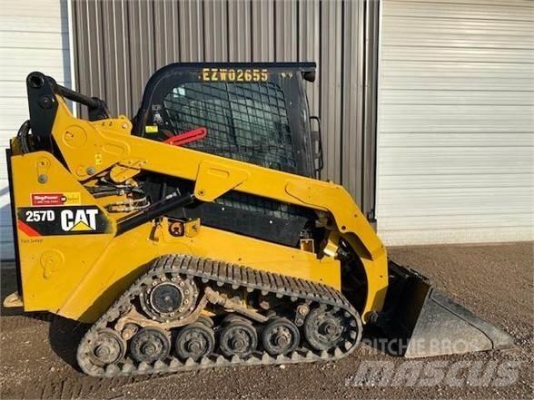 CAT 257D  스키드로더