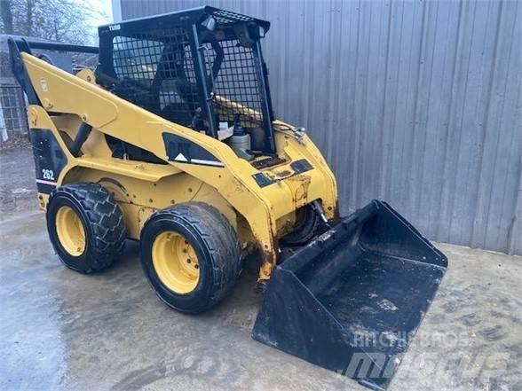 CAT 262  스키드로더