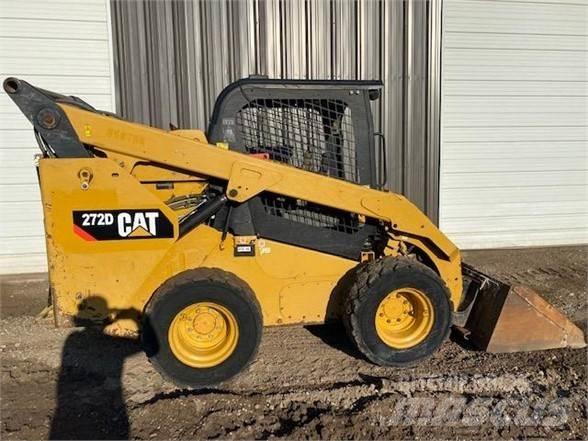 CAT 272D  스키드로더